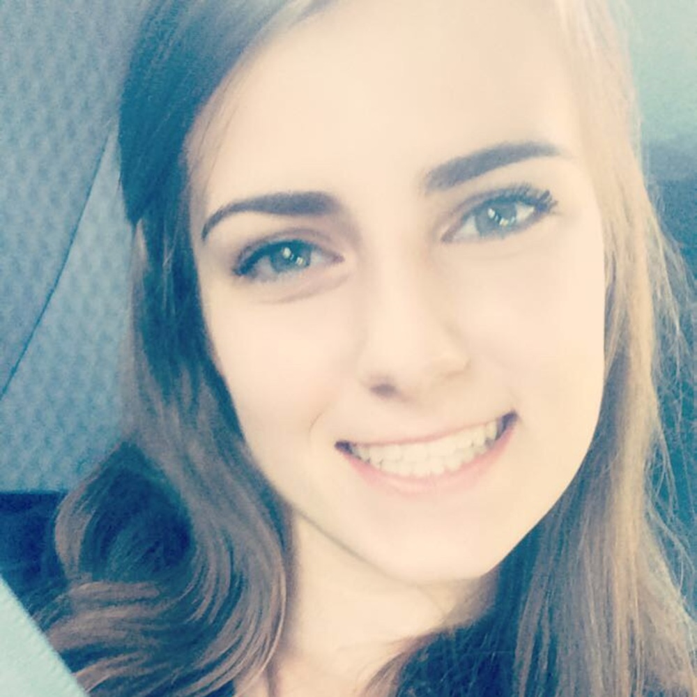 Meet your Posher, Courtney